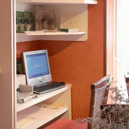 Avenida Real ホテル 2*