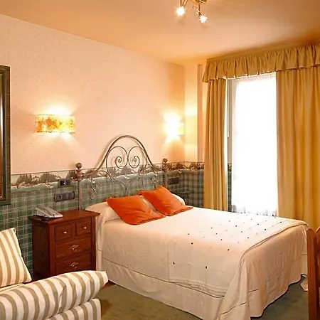 Avenida Real Hotel 2*