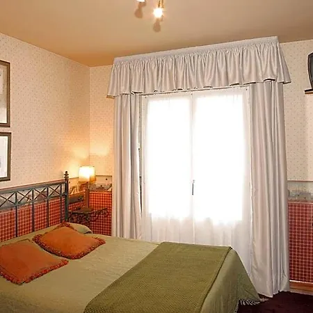 Avenida Real Hotel Villaviciosa (Asturias)