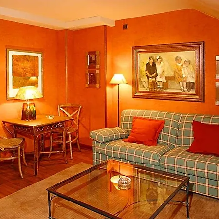 Avenida Real Hotel 2*