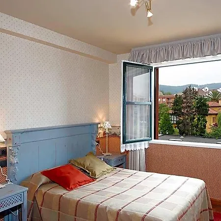 Hotel Avenida Real 2*