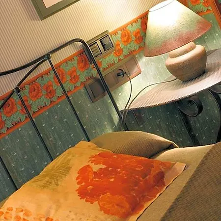 Avenida Real Hotel 2*
