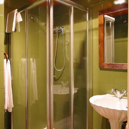 מלון Avenida Real 2*