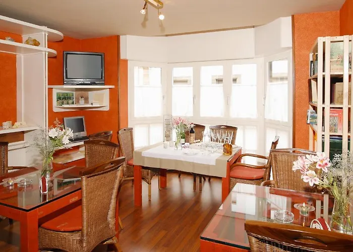 Avenida Real Villaviciosa (Asturias)